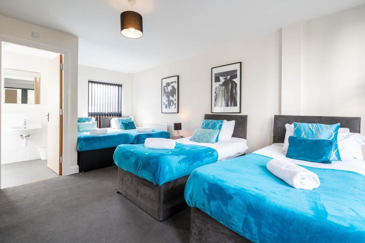 City Centre Townhouse - 3 Bedrooms - Garage - Parking - Top Rated Birmingham Exterior photo